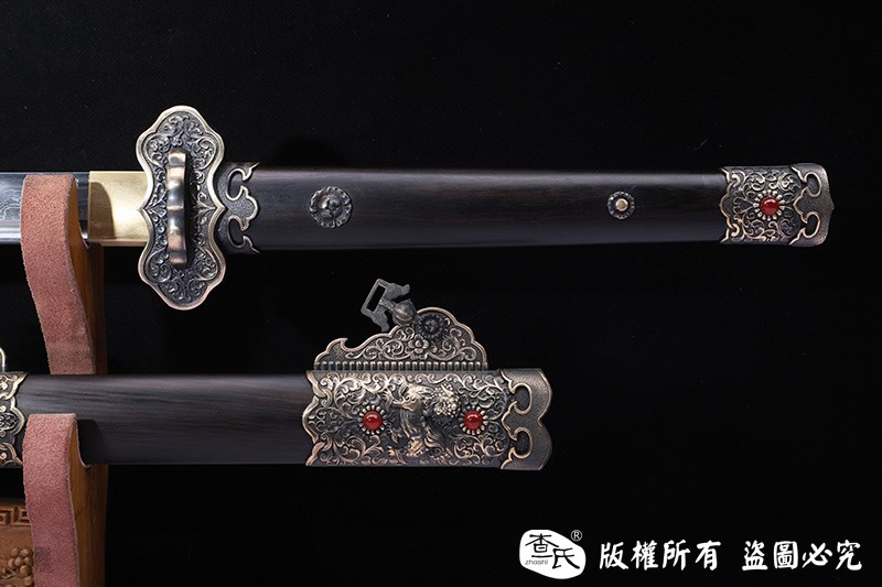 20寸T 10焼刃大V唐刀『紅玉麒麟』刀装具　日本刀　模造刀 居合刀 肋差 20寸T 10焼刃大V唐刀『紅玉麒麟』刀装具 日本刀